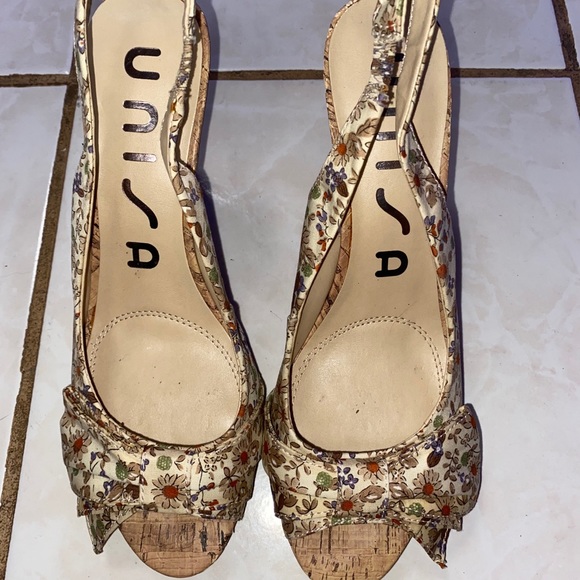 Unisa pumps size 8M Worn once - Picture 2 of 3